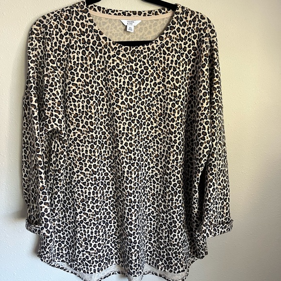 Crown & Ivy Tops - Crown & Ivy Size L Women’s Tunic Top Leopard Print 3/4  Sleeves Size XLG